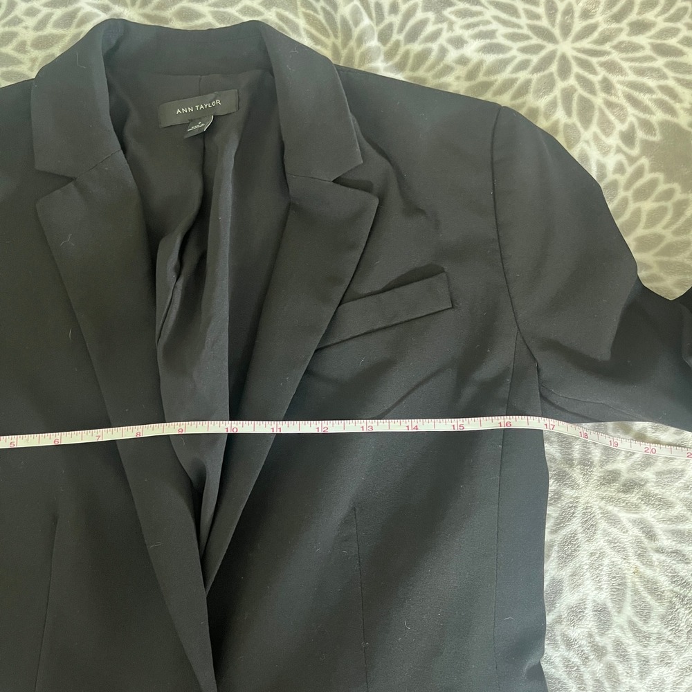 Ann Taylor Black Tailored Blazer Size 0 Single Button Office Workwear Classic - Picture 5 of 9